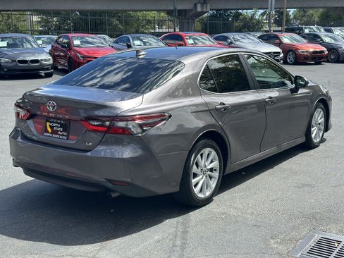 Used 2023 Toyota Camry LE FWD image 8