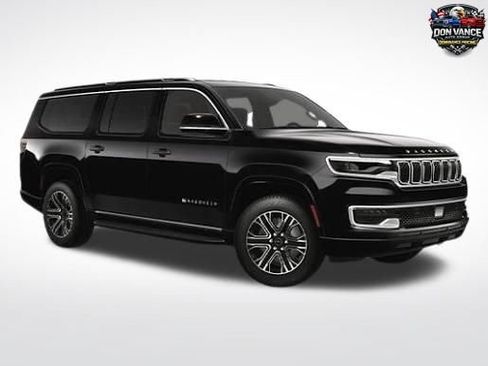 Used 2025 Jeep Wagoneer L 4WD image 1