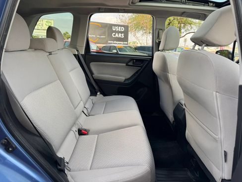 Used 2017 Subaru Forester 2.5i Premium w/ All-Weather Package AWD/4WD image 33