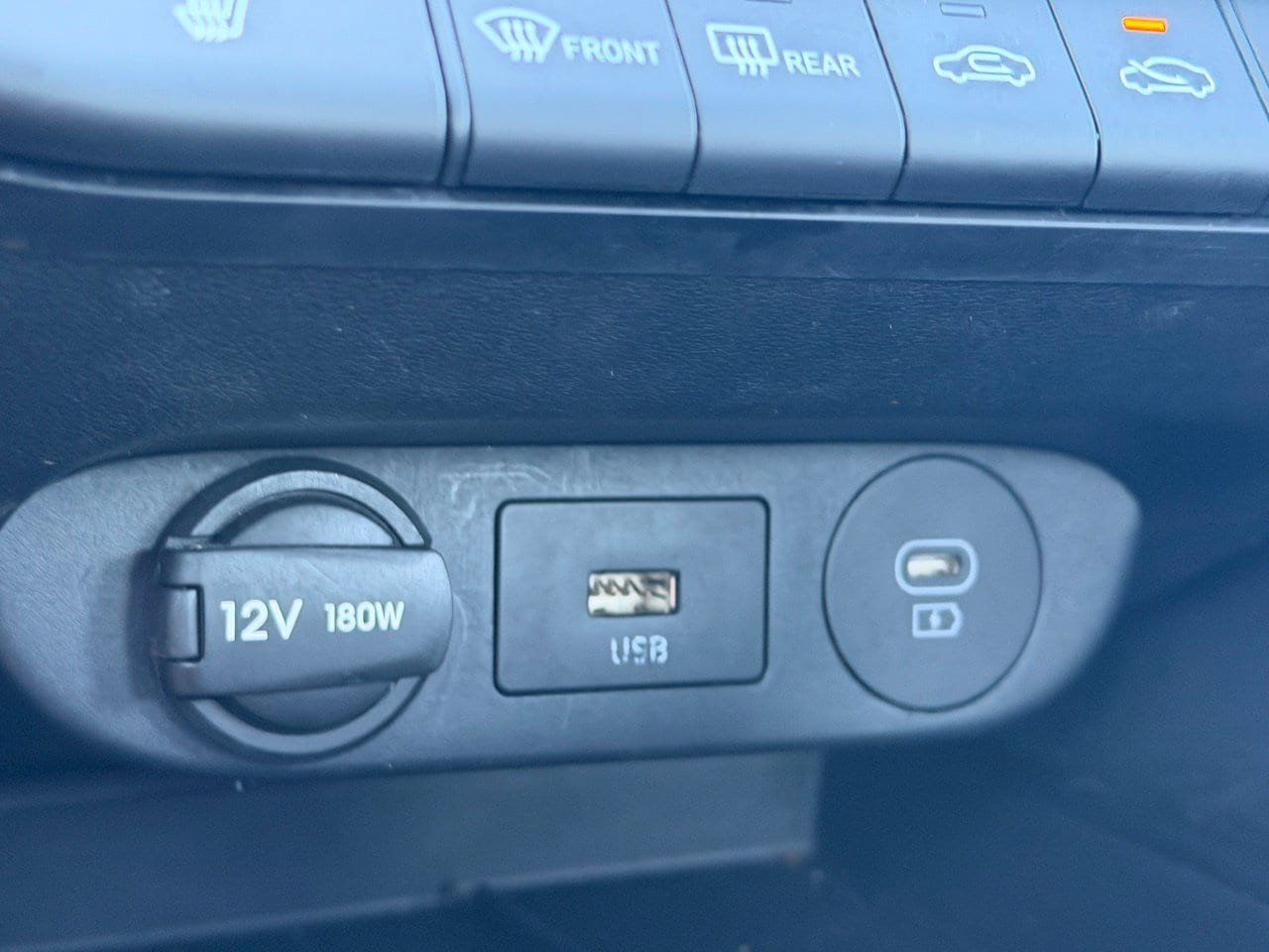 Used 2025 Hyundai Elantra SEL FWD image 18