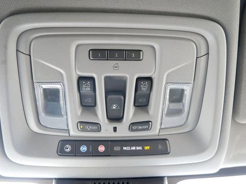 Used 2024 Chevrolet Silverado 2500 LTZ w/ LTZ Premium Package AWD/4WD image 20