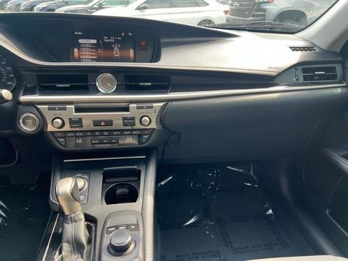 Used 2017 Lexus ES 350 FWD image 12