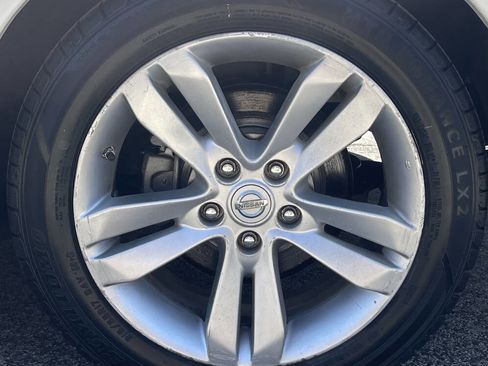 Used 2011 Nissan Altima 3.5 SR w/ 3.5SR Premium Pkg image 10