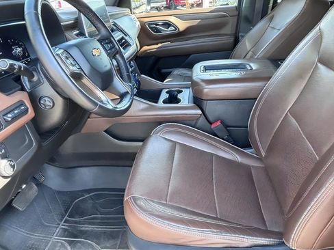 Used 2022 Chevrolet Tahoe High Country AWD/4WD image 16