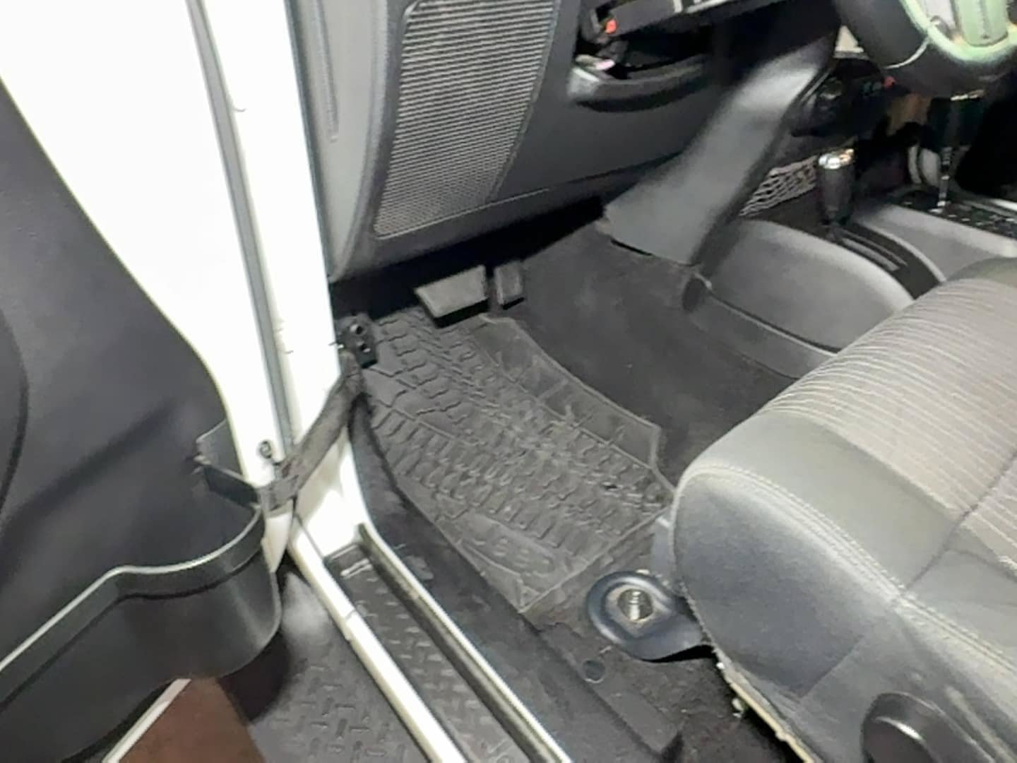 Used 2011 Jeep Wrangler Unlimited Sport AWD/4WD image 40