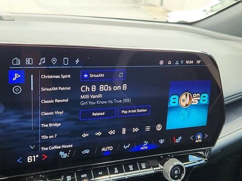 Used 2024 Chevrolet Blazer EV LT AWD/4WD image 16