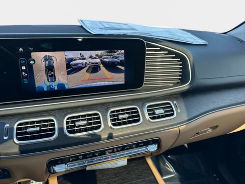 New 2026 Mercedes-Benz GLS 450 4MATIC image 29