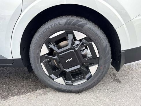 New 2026 Kia Carnival EX image 28