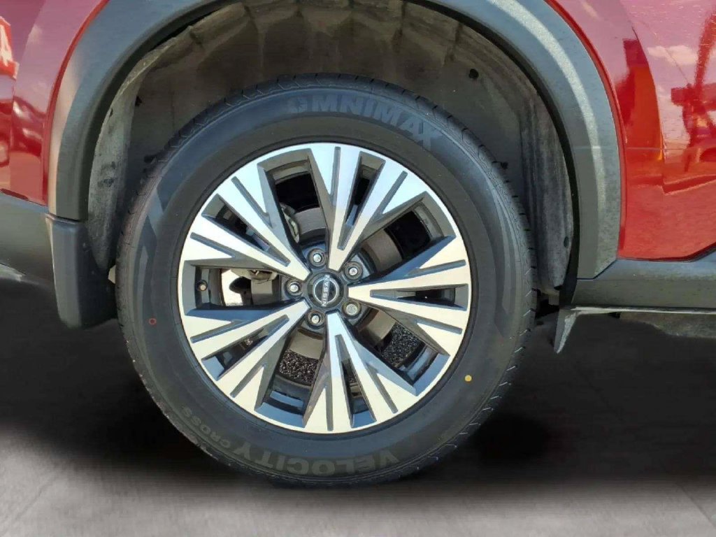 Used 2023 Nissan Rogue SV FWD image 20