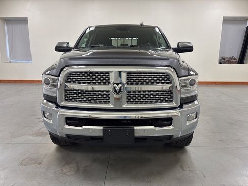 Used 2018 RAM 2500 Laramie w/ Convenience Group image 3