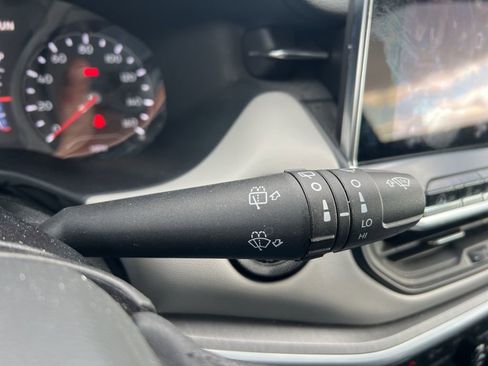 Used 2025 Jeep Compass Limited image 13