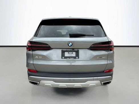 Used 2024 BMW X5 xDrive40i w/ Premium Package AWD/4WD image 4