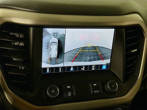 Used 2022 GMC Acadia Denali w/ Denali Ultimate Package image 8