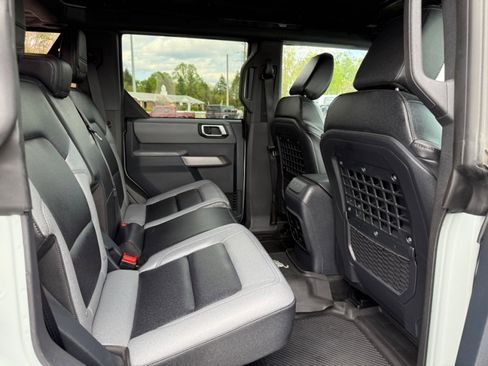Used 2023 Ford Bronco Black Diamond AWD/4WD image 13