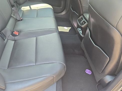 Used 2024 Lexus ES 350 w/ Accessory Package (Z1) FWD image 10