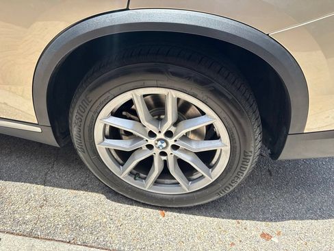 Used 2019 BMW X5 xDrive40i w/ Premium Package 2 AWD/4WD image 18