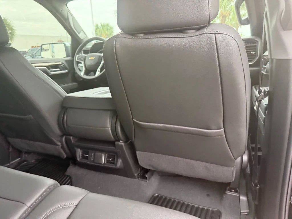 Used 2026 Chevrolet Silverado 1500 LT w/ Texas Edition Plus RWD image 37