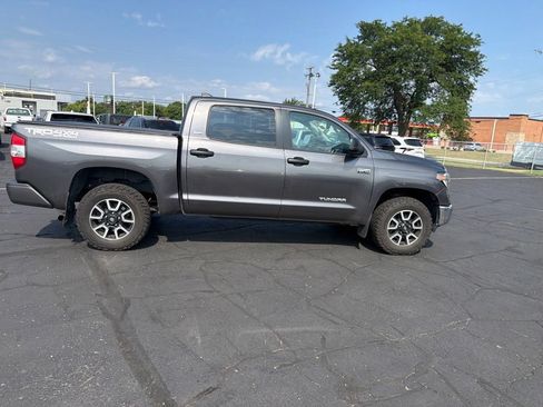 Used 2020 Toyota Tundra SR5 w/ TRD Off-Road Package AWD/4WD image 5