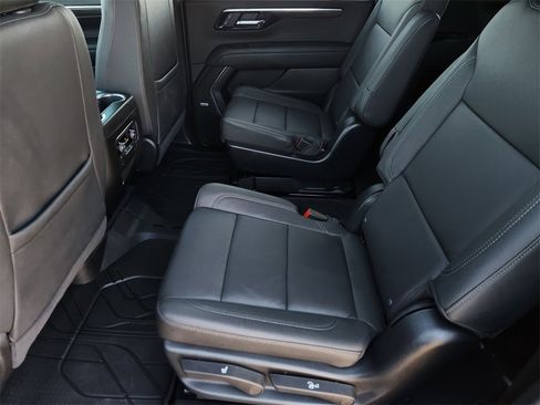 Certified 2025 Chevrolet Suburban Z71 w/ Z71 Off-Road Package image 29