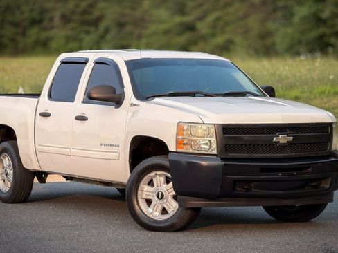 Used 2010 Chevrolet Silverado 1500 4x4 Crew Cab Hybrid image 6