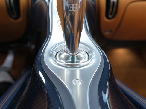 Used 2020 Bugatti Chiron AWD/4WD image 55