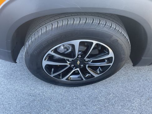 Used 2024 Chevrolet TrailBlazer LT w/ Driver Confidence Package image 12