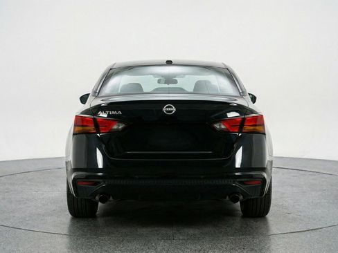 Used 2025 Nissan Altima 2.5 SV image 7