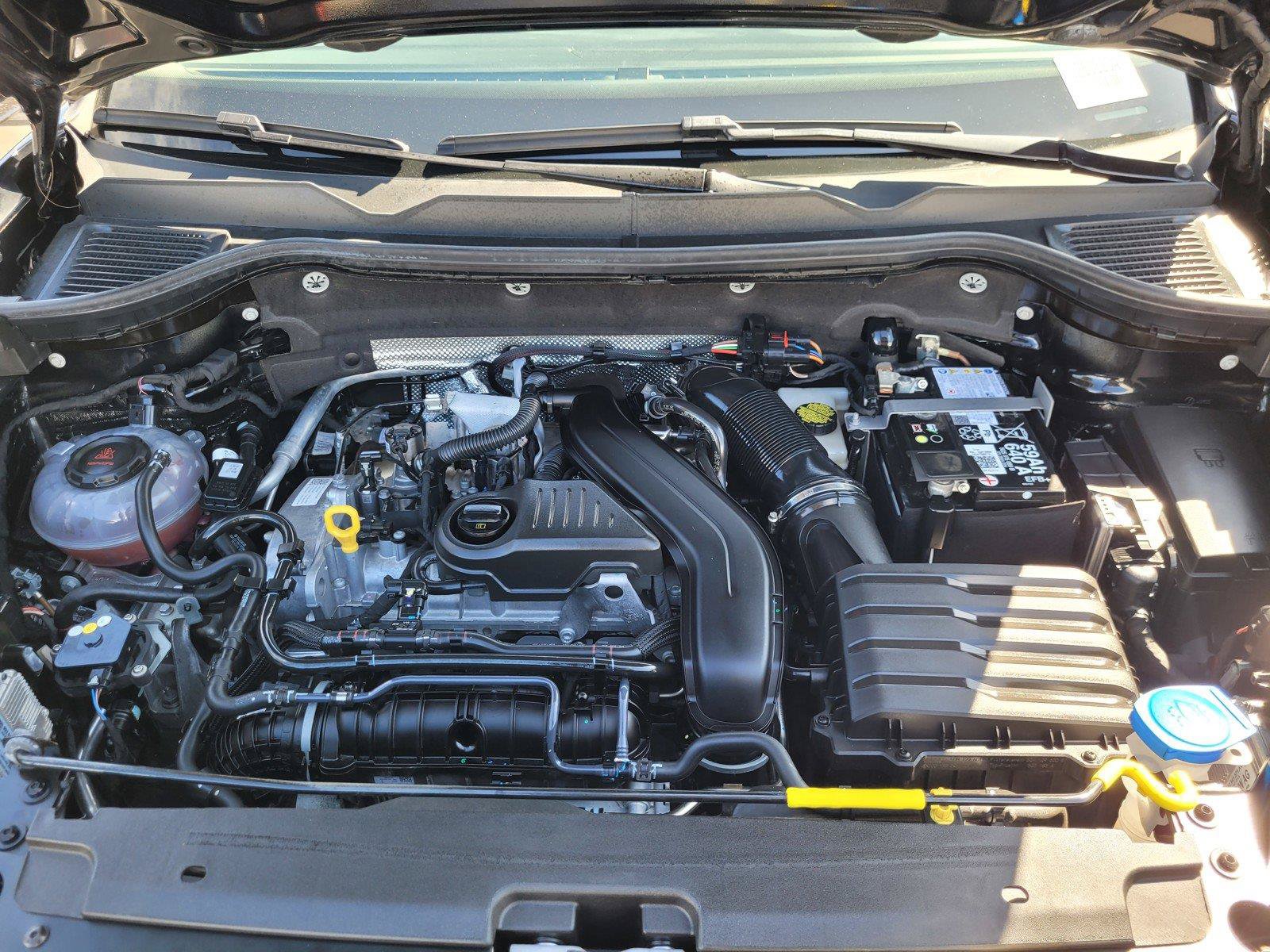 Certified 2025 Volkswagen Taos S AWD/4WD image 37