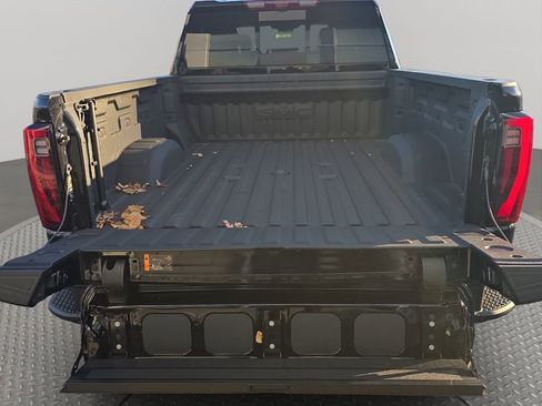 New 2025 GMC Sierra 2500 Denali w/ Denali Reserve Package image 21