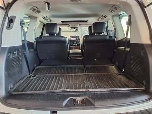 Used 2023 Nissan Armada SL w/ Captain's Chairs Package AWD/4WD image 6
