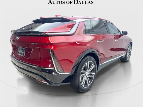 Used 2024 Cadillac Lyriq Luxury RWD image 6