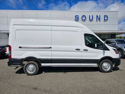 New 2026 Ford Transit 250 148 High Roof AWD image 7
