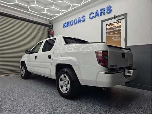 Used 2006 Honda Ridgeline RT image 2