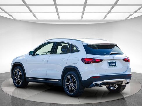 New 2026 Mercedes-Benz GLA 250 4MATIC image 2