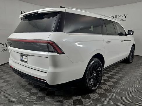 New 2026 Lincoln Navigator L Black Label AWD/4WD image 5