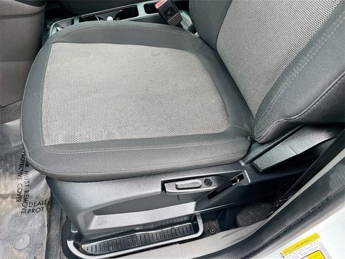 Used 2023 Ford Transit Connect XL image 18