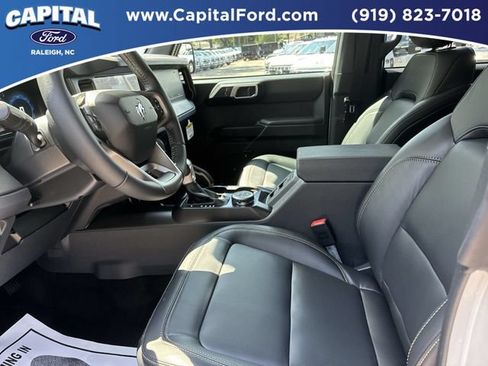 Used 2026 Ford Bronco Badlands AWD/4WD image 19