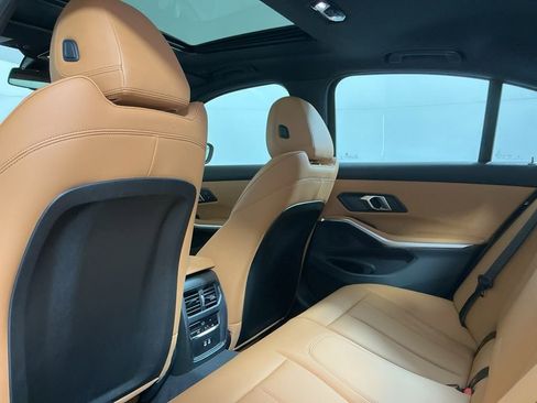 Certified 2025 BMW 330i Sedan w/ M Sport Package RWD image 26