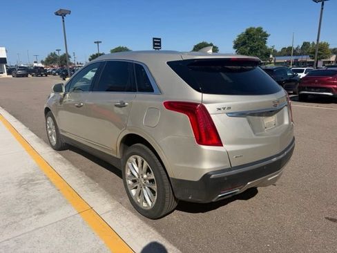 Used 2017 Cadillac XT5 Platinum w/ Driver Assist Package AWD/4WD image 10