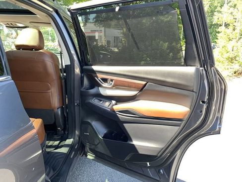 Used 2022 Subaru Ascent Touring w/ Popular Package #2A AWD/4WD image 11