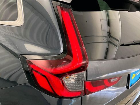 Used 2025 Honda CR-V LX image 32