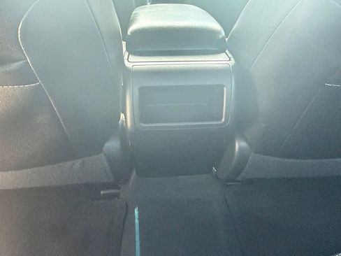 Used 2014 Toyota Camry SE FWD image 14