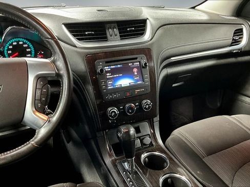 Used 2015 Chevrolet Traverse LT image 10