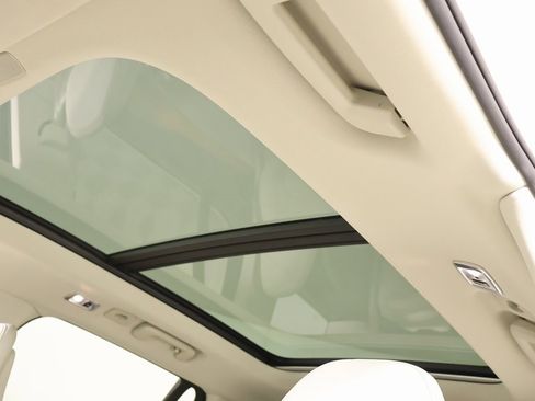 Used 2022 Volvo XC90 T5 Momentum image 16