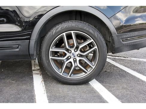 Used 2018 Ford Explorer Sport w/ Equipment Group 401A image 35