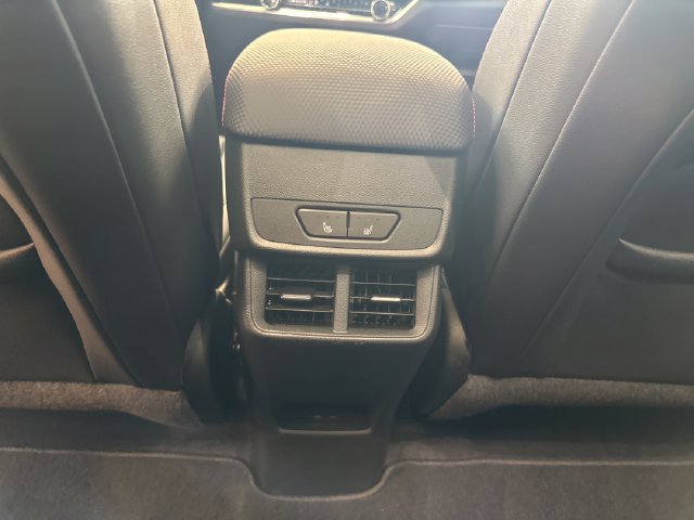 Used 2025 Chevrolet Equinox RS w/ Safety and Technology Package AWD/4WD image 28