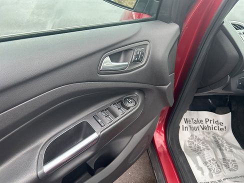 Used 2013 Ford Escape SEL image 21