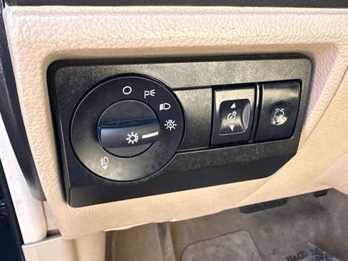 Used 2010 Mercury Milan Premier image 23