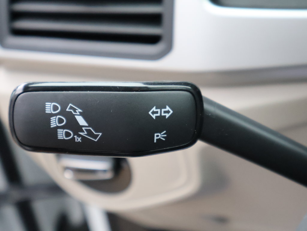 Used 2021 Volkswagen Atlas SE AWD/4WD image 34