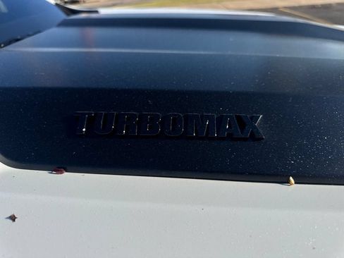 Used 2026 Chevrolet Colorado ZR2 w/ Technology Package AWD/4WD image 10